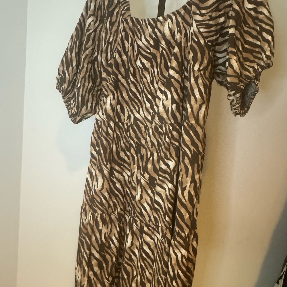You choose - short dress or tunic!  Animal print - size 2X